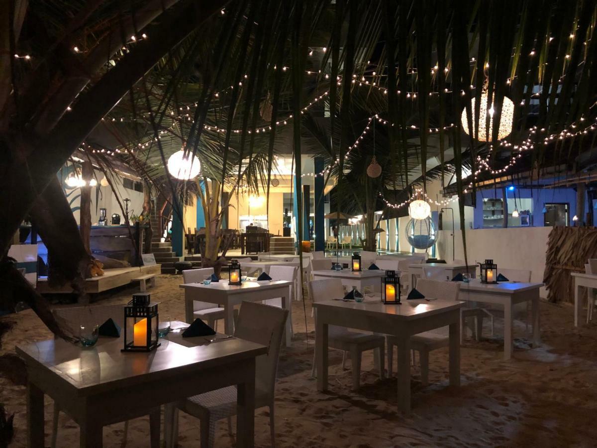 Hotel The Bay 2*